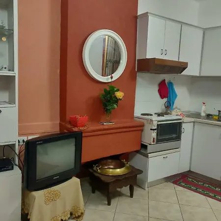 Private Historic Center Apartment Elbasan